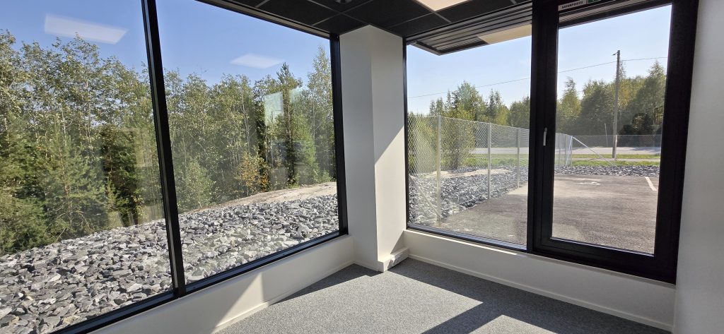 DANX logistiikkakeskus toimistotilat Pirkkalassa