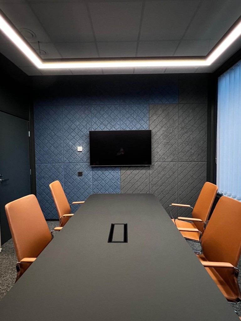 Toimitila Nostopalvelu J. Helaakoski neuvotteutila