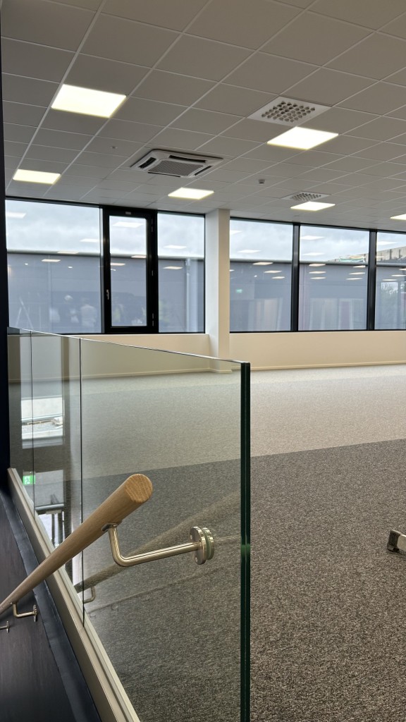 Decens Oy:n avotoimisto